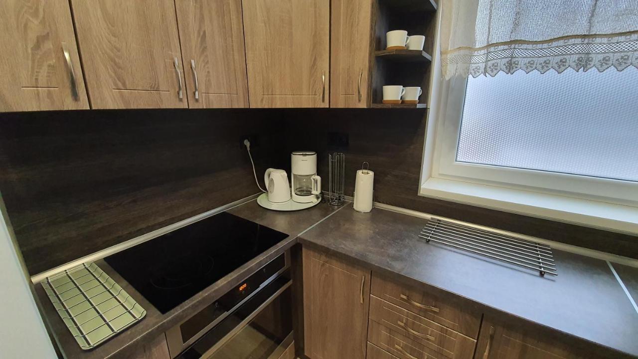 Aqua Apartman Tiszaújváros Εξωτερικό φωτογραφία