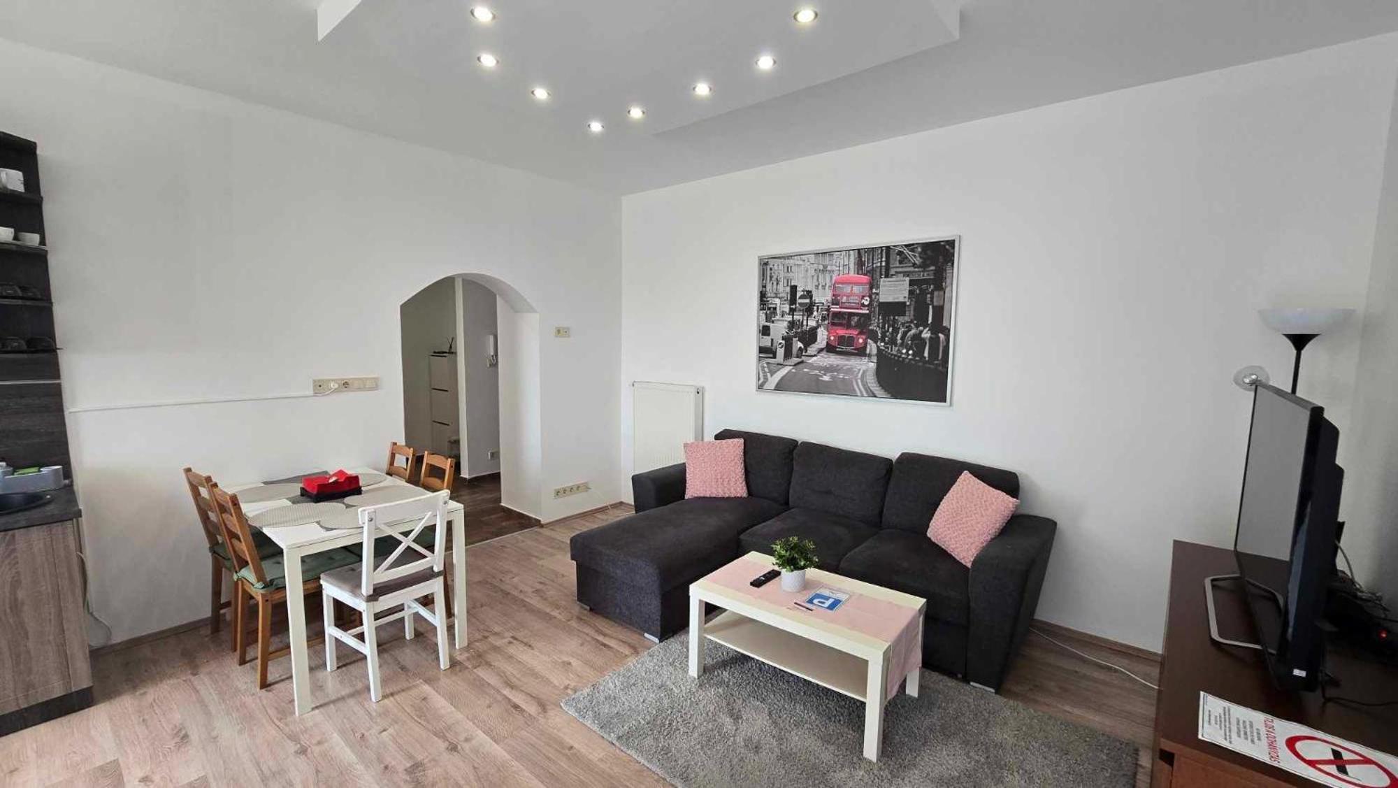 Aqua Apartman Tiszaújváros Εξωτερικό φωτογραφία